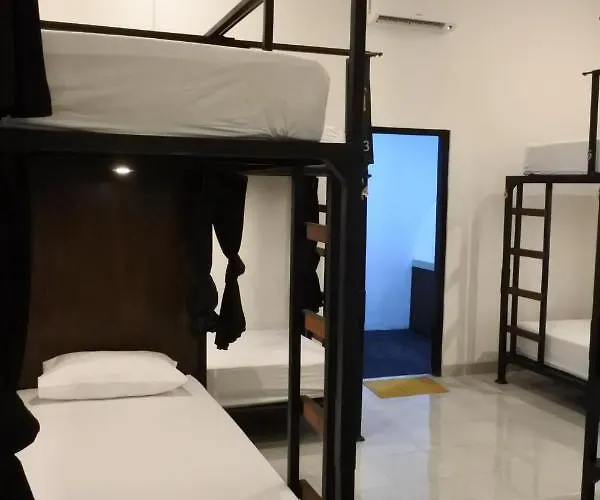 Swanky Bunk ホステル バリ島